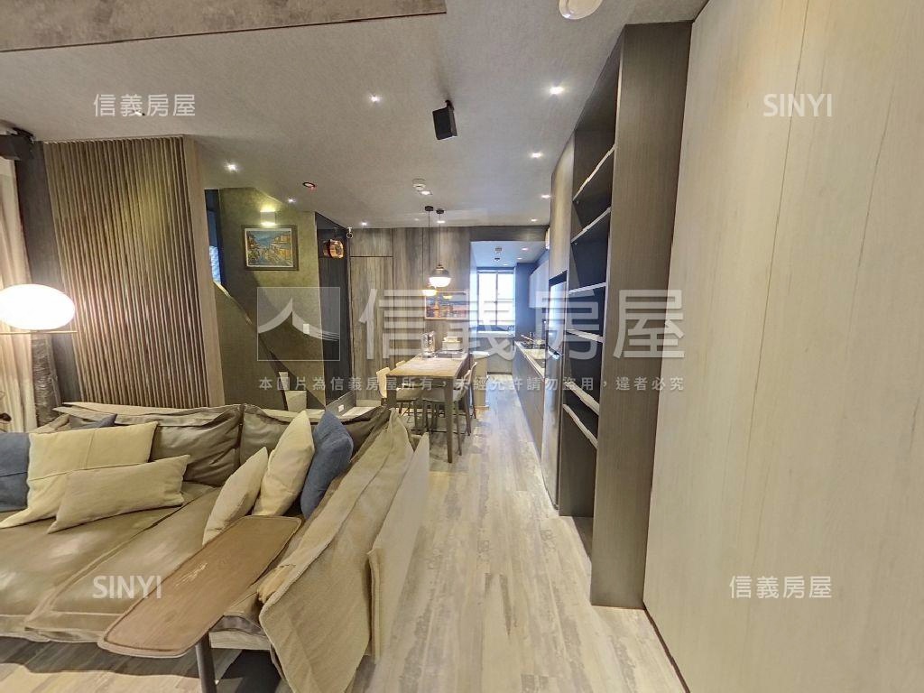 小資美華廈附車位房屋室內格局與周邊環境