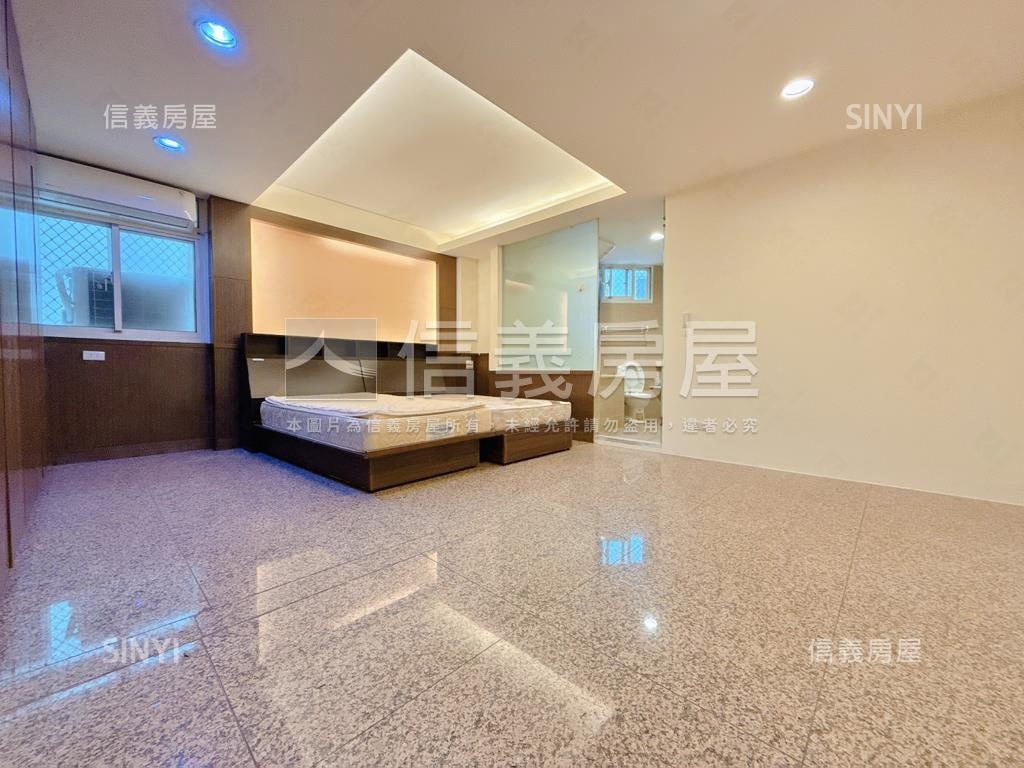 一層兩戶電梯大四房房屋室內格局與周邊環境