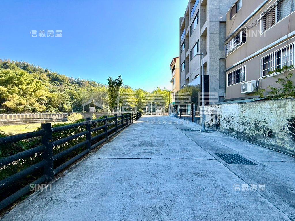 全新電梯別墅房屋室內格局與周邊環境