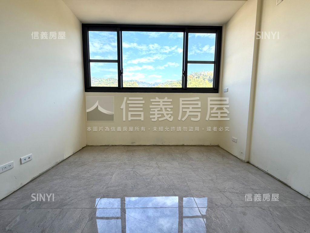 全新電梯別墅房屋室內格局與周邊環境