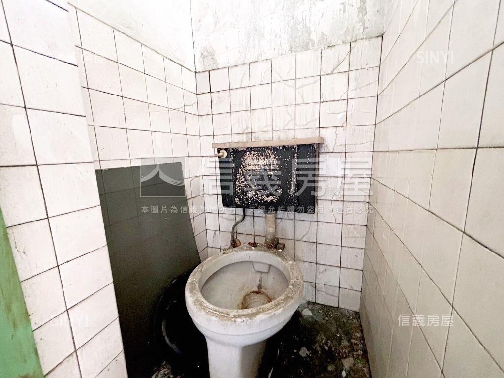 【近台鐵】楠都透天店面房屋室內格局與周邊環境