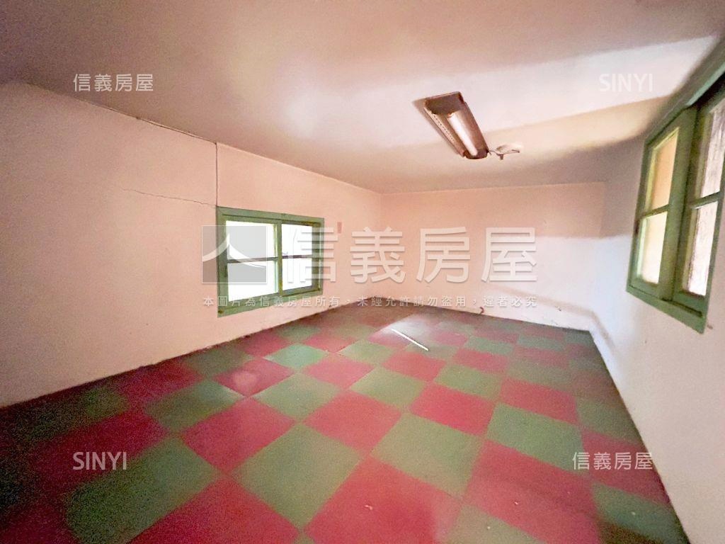 【近台鐵】楠都透天店面房屋室內格局與周邊環境