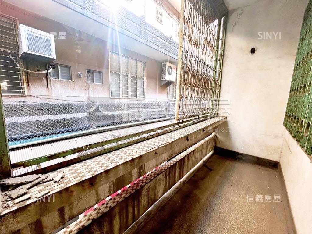 【近台鐵】楠都透天店面房屋室內格局與周邊環境