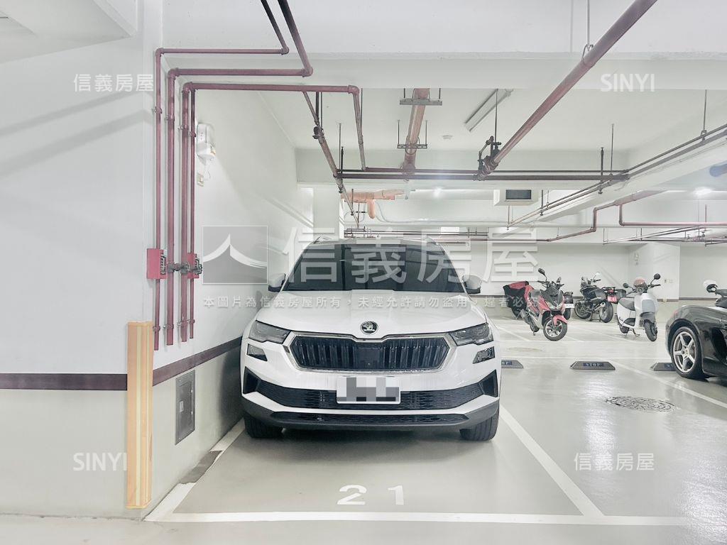 天璽１歌劇院旁４房雙車位房屋室內格局與周邊環境