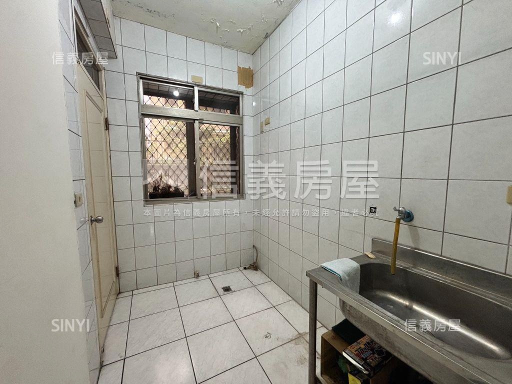 北新商圈收租華廈房屋室內格局與周邊環境