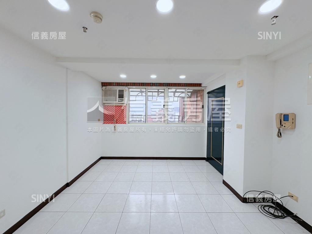 雙捷運雙主臥的電梯大樓房屋室內格局與周邊環境