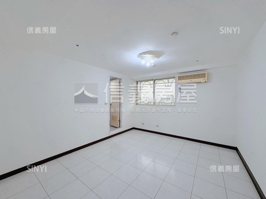 雙捷運雙主臥的電梯大樓房屋室內格局與周邊環境