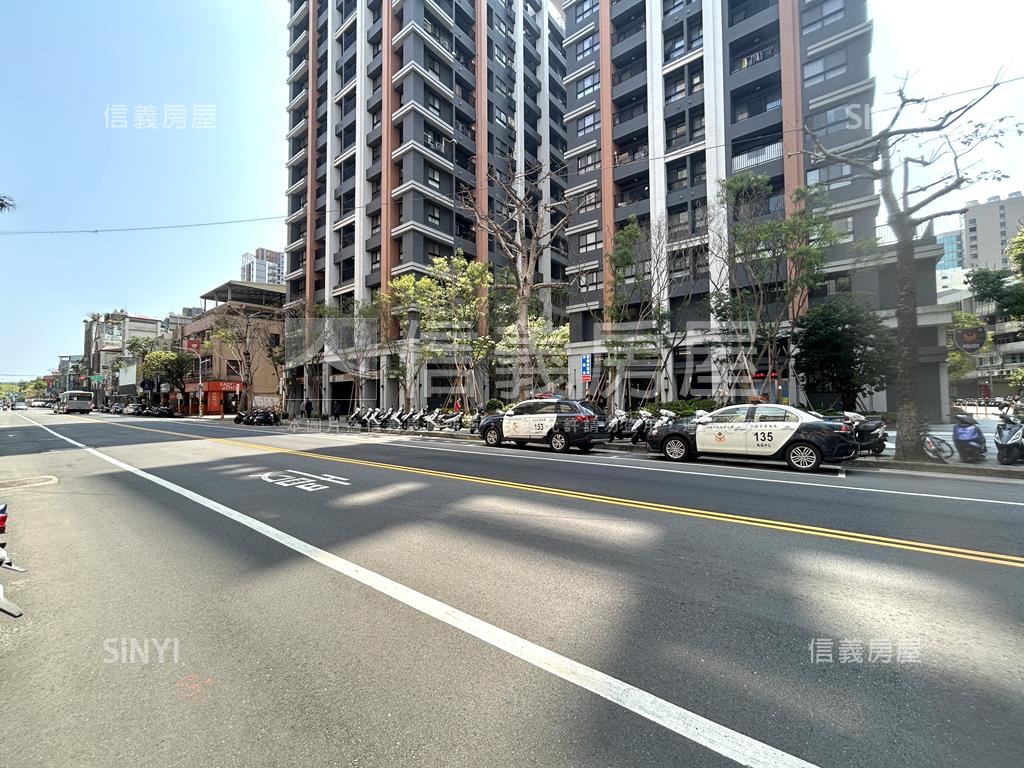 近桃園火車站燙金店面房屋室內格局與周邊環境