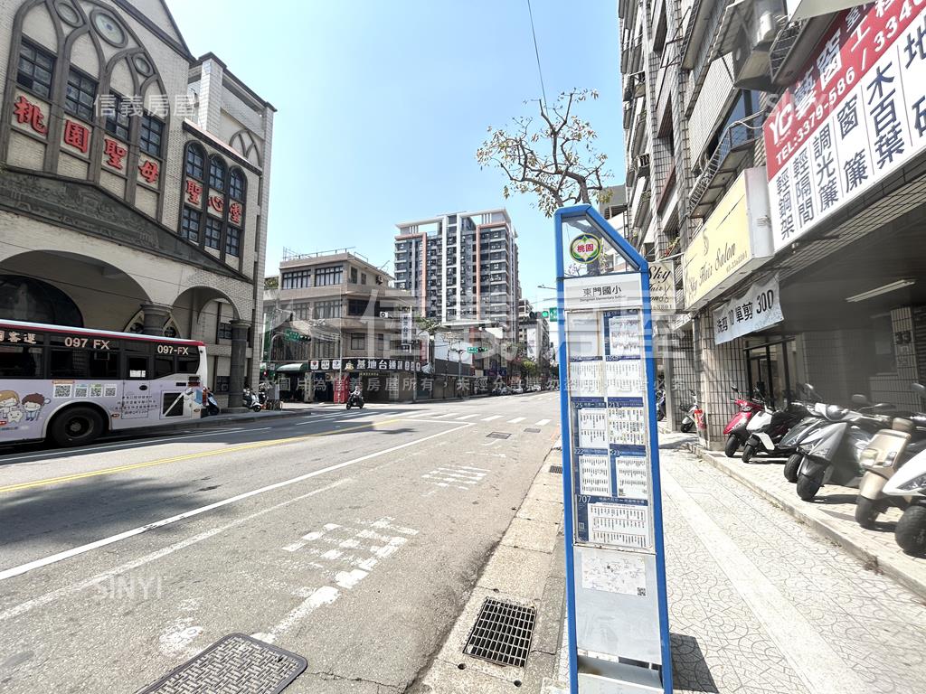 近桃園火車站燙金店面房屋室內格局與周邊環境