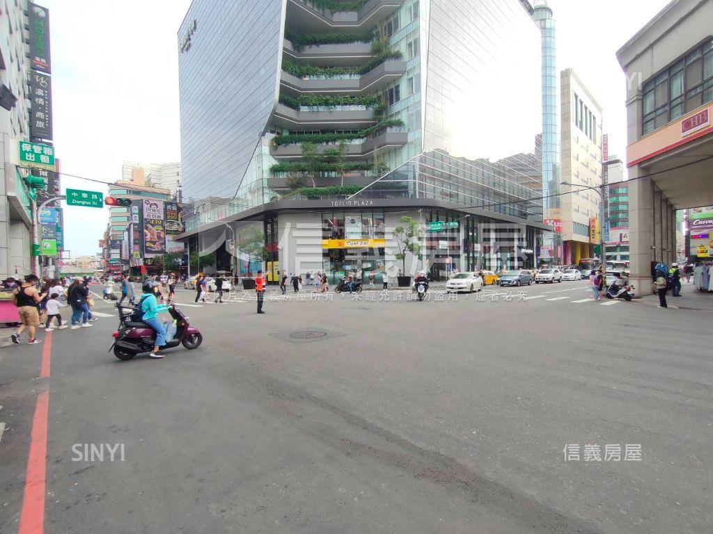 近桃園火車站燙金店面房屋室內格局與周邊環境