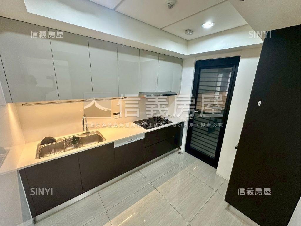 惠宇山曦高樓四房雙平車房屋室內格局與周邊環境