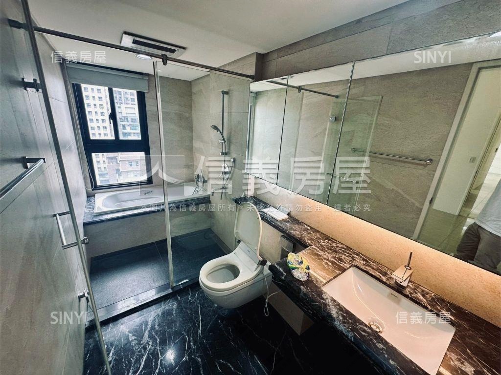 惠宇山曦高樓四房雙平車房屋室內格局與周邊環境