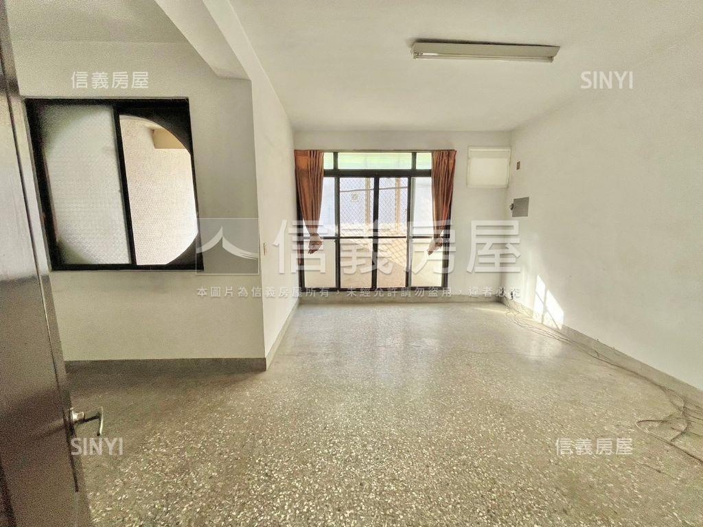 近Ｇ６活路大地坪透天Ａ房屋室內格局與周邊環境