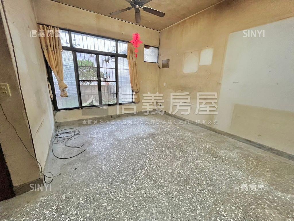 近Ｇ６活路大地坪透天Ａ房屋室內格局與周邊環境