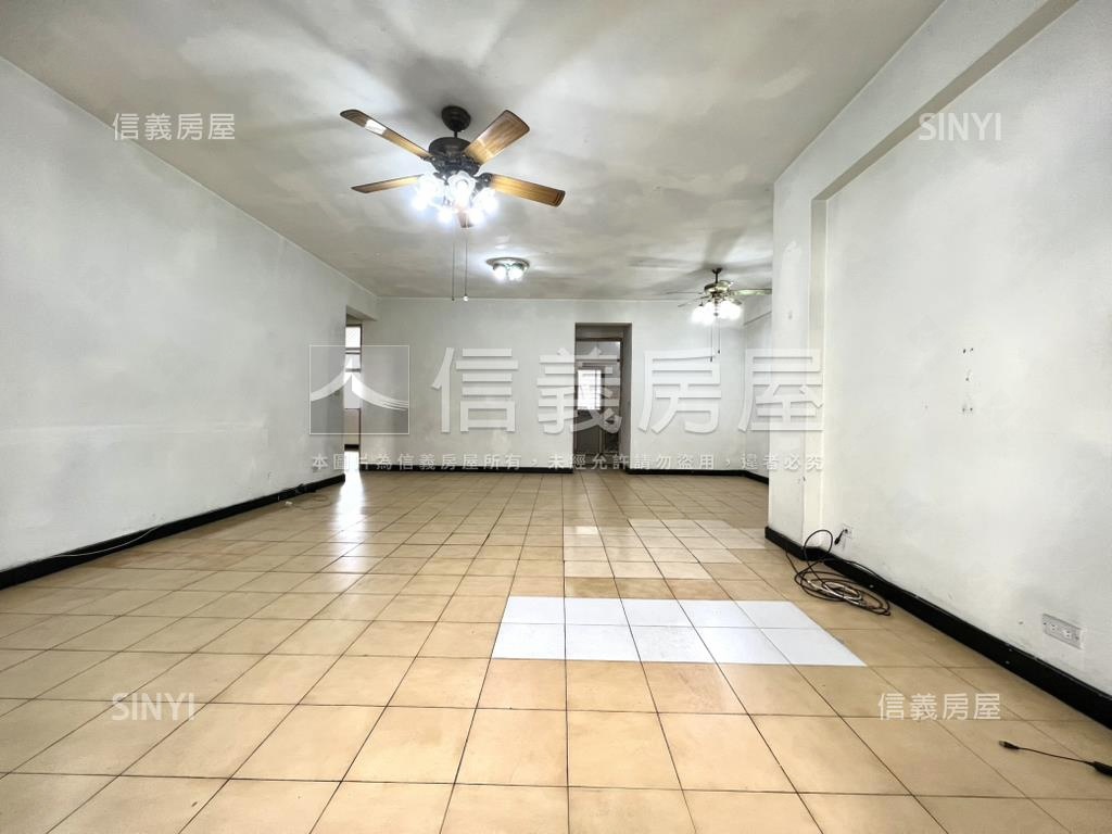 捷運永安街黃金３樓房屋室內格局與周邊環境