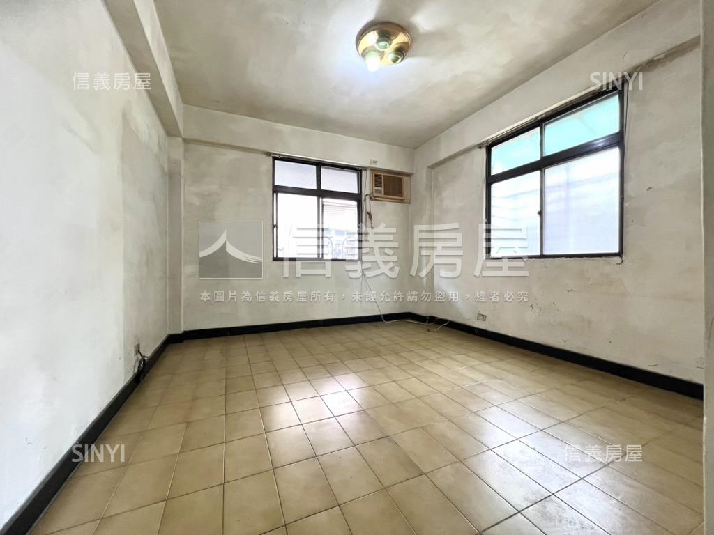 捷運永安街黃金３樓房屋室內格局與周邊環境