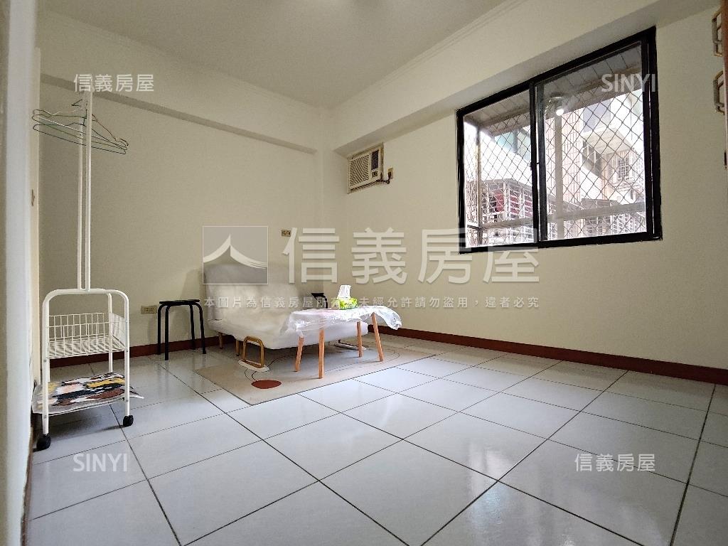 電梯３房［方正］前後陽台房屋室內格局與周邊環境