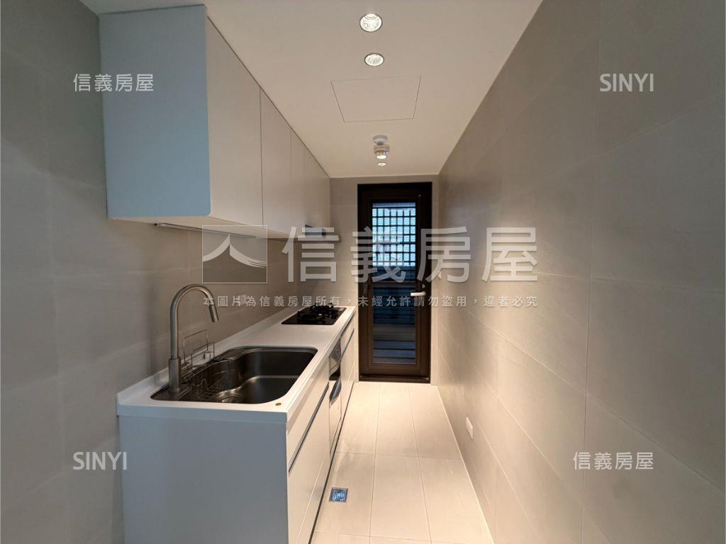 金之邸兩房兩衛浴３Ｆ房屋室內格局與周邊環境