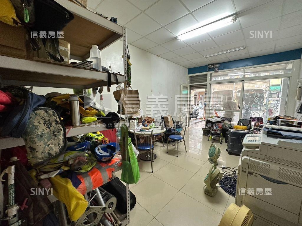 鳳山火車站大地坪透店房屋室內格局與周邊環境