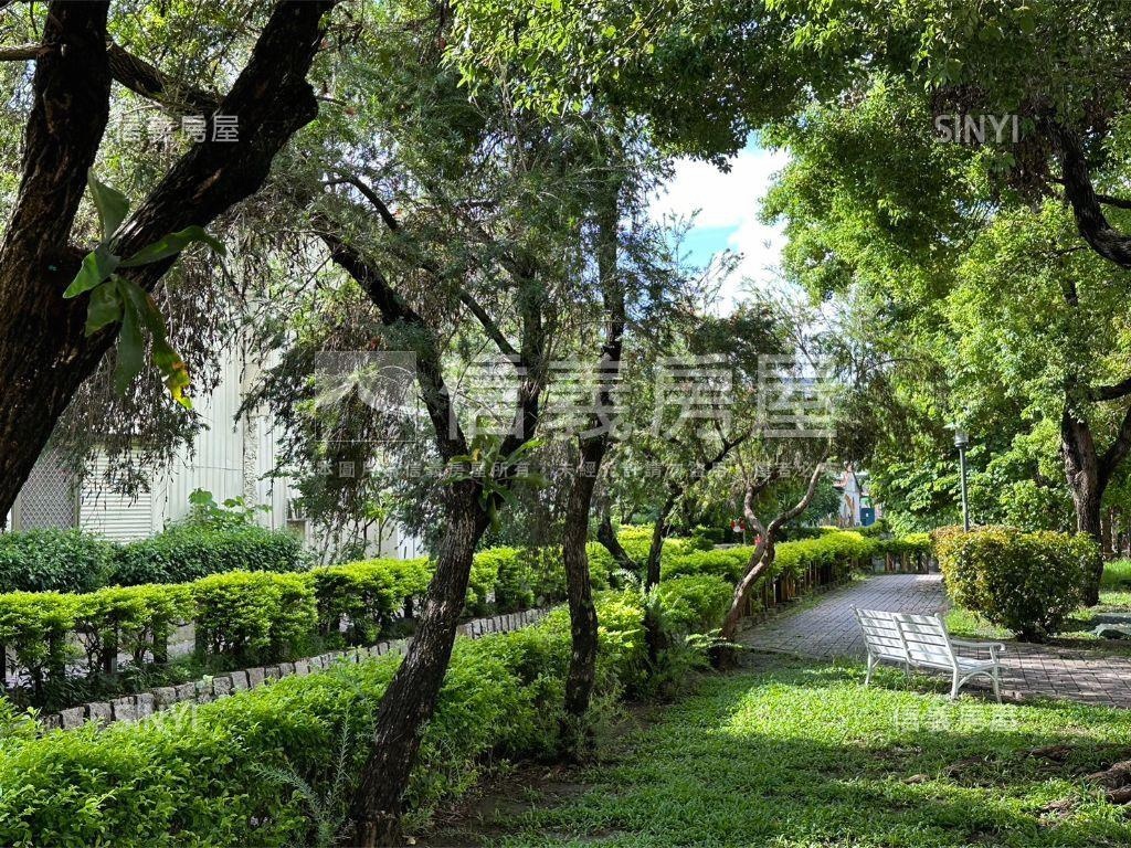 鳳山火車站大地坪透店房屋室內格局與周邊環境