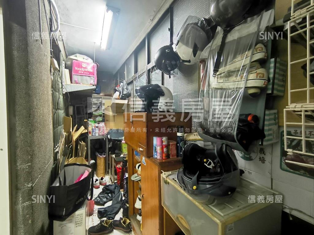 永吉路國泰方正二樓公寓房屋室內格局與周邊環境