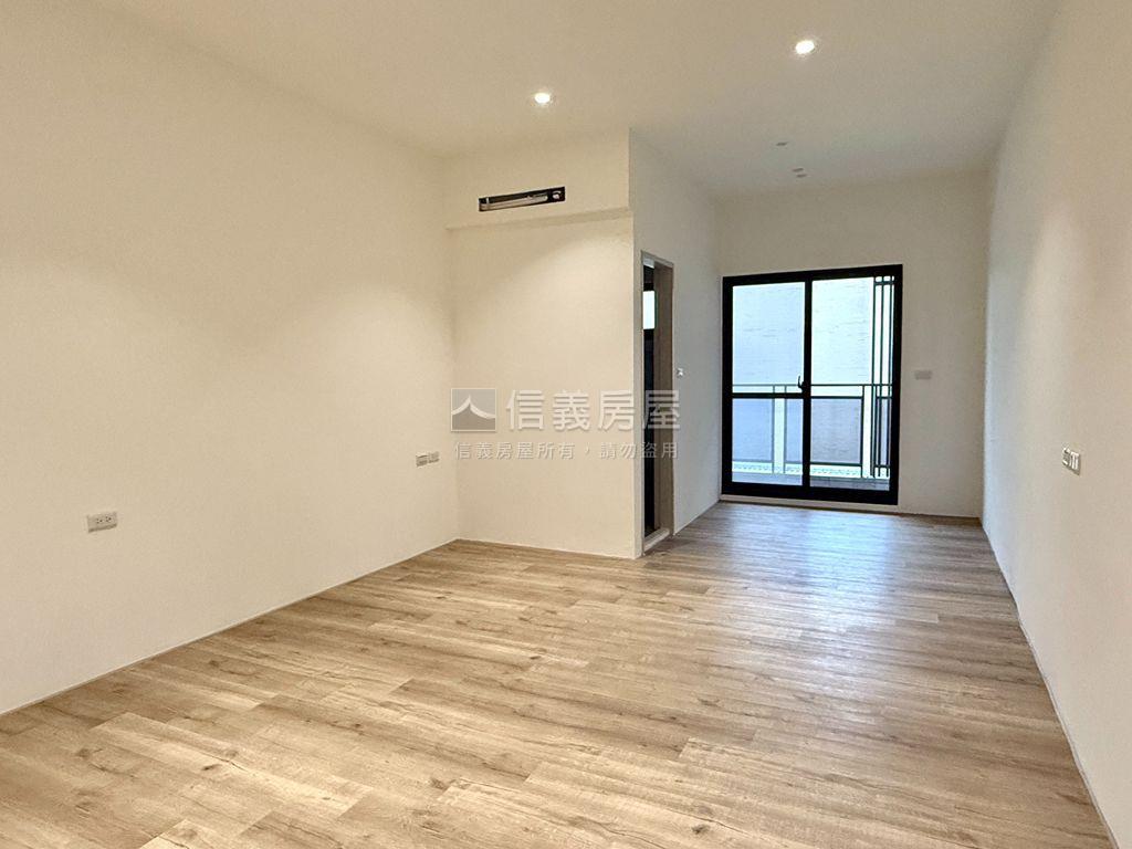 仁和二街美美透天房屋室內格局與周邊環境