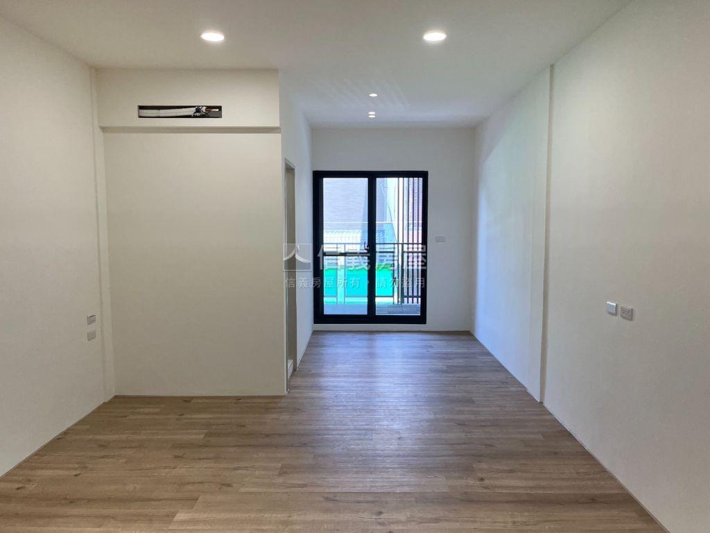 仁和二街美美透天房屋室內格局與周邊環境