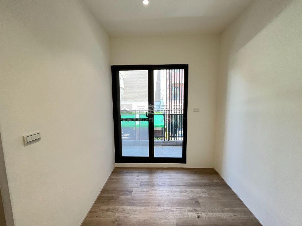 仁和二街美美透天房屋室內格局與周邊環境