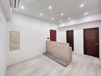 百邑朝南兩房車位