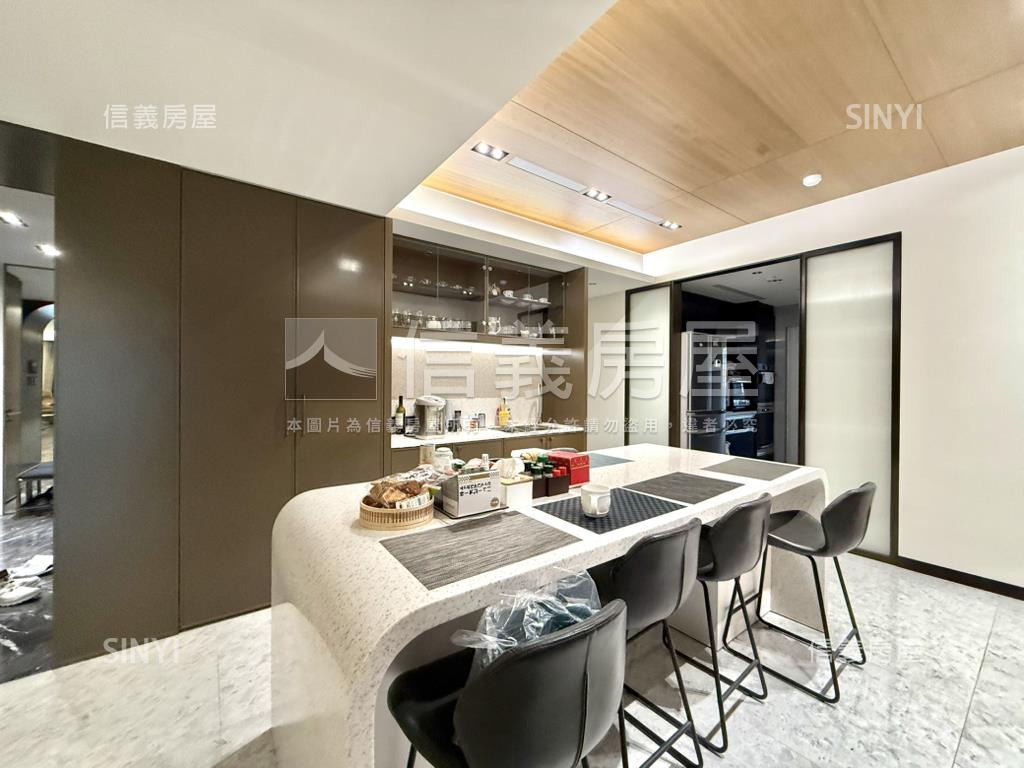 【新接】信義之冠美妝樹海房屋室內格局與周邊環境