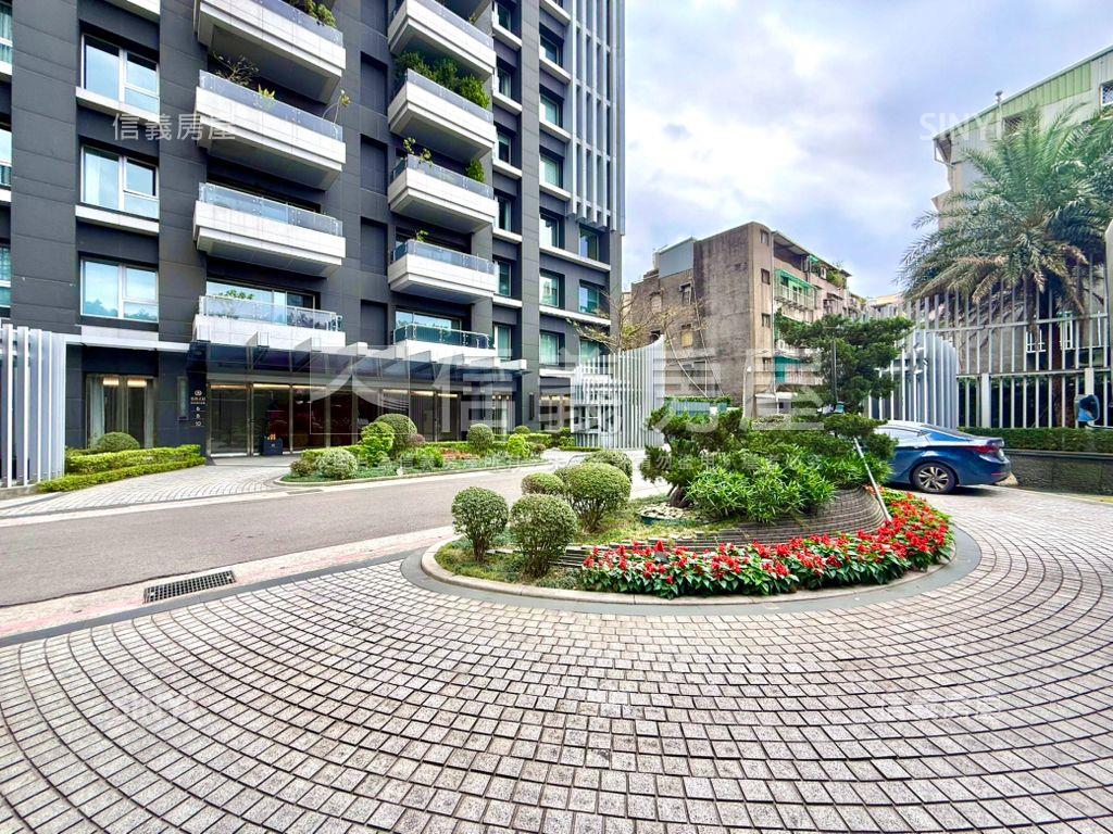 【新接】信義之冠美妝樹海房屋室內格局與周邊環境