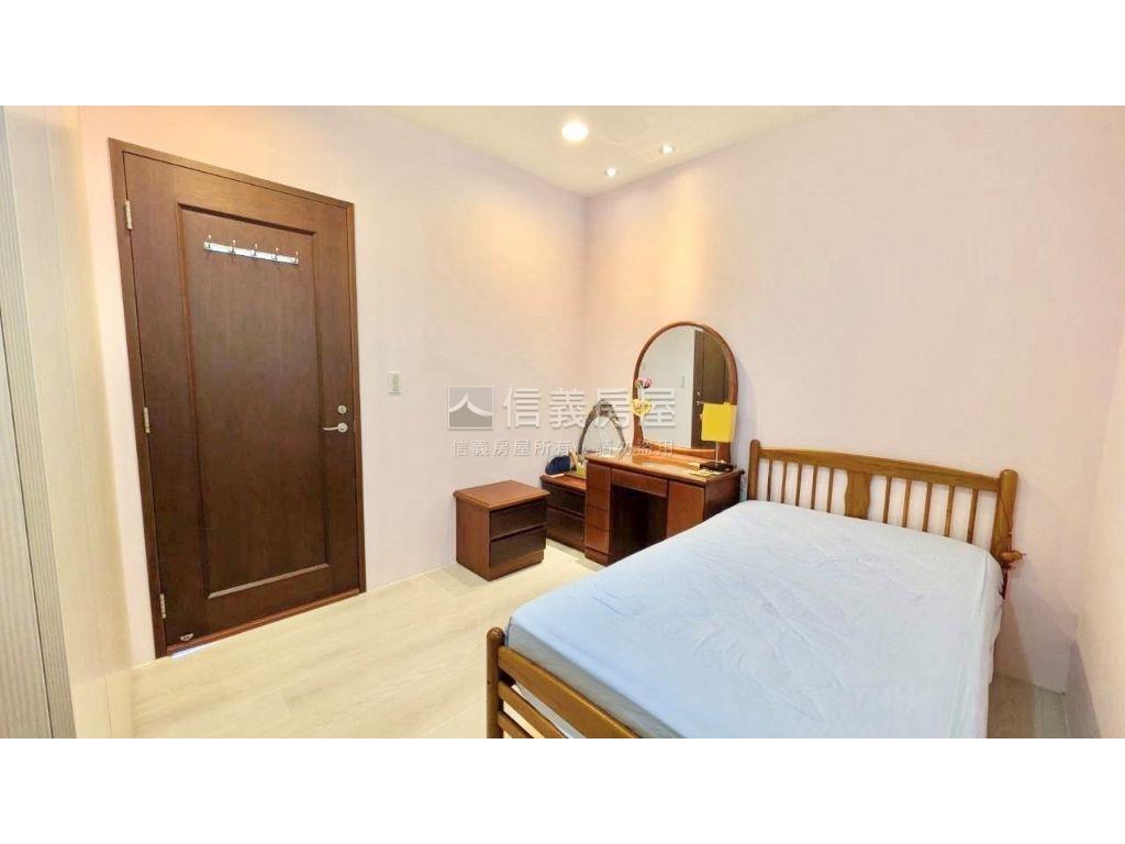 青山鎮康橋採光美屋房屋室內格局與周邊環境