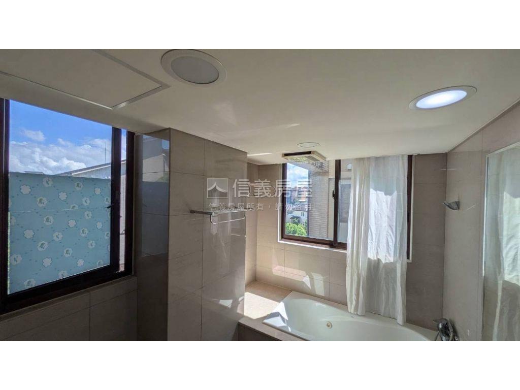 青山鎮康橋採光美屋房屋室內格局與周邊環境