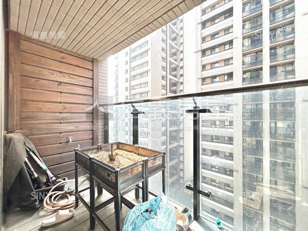 雲世紀羅丹之旅溫馨三房房屋室內格局與周邊環境