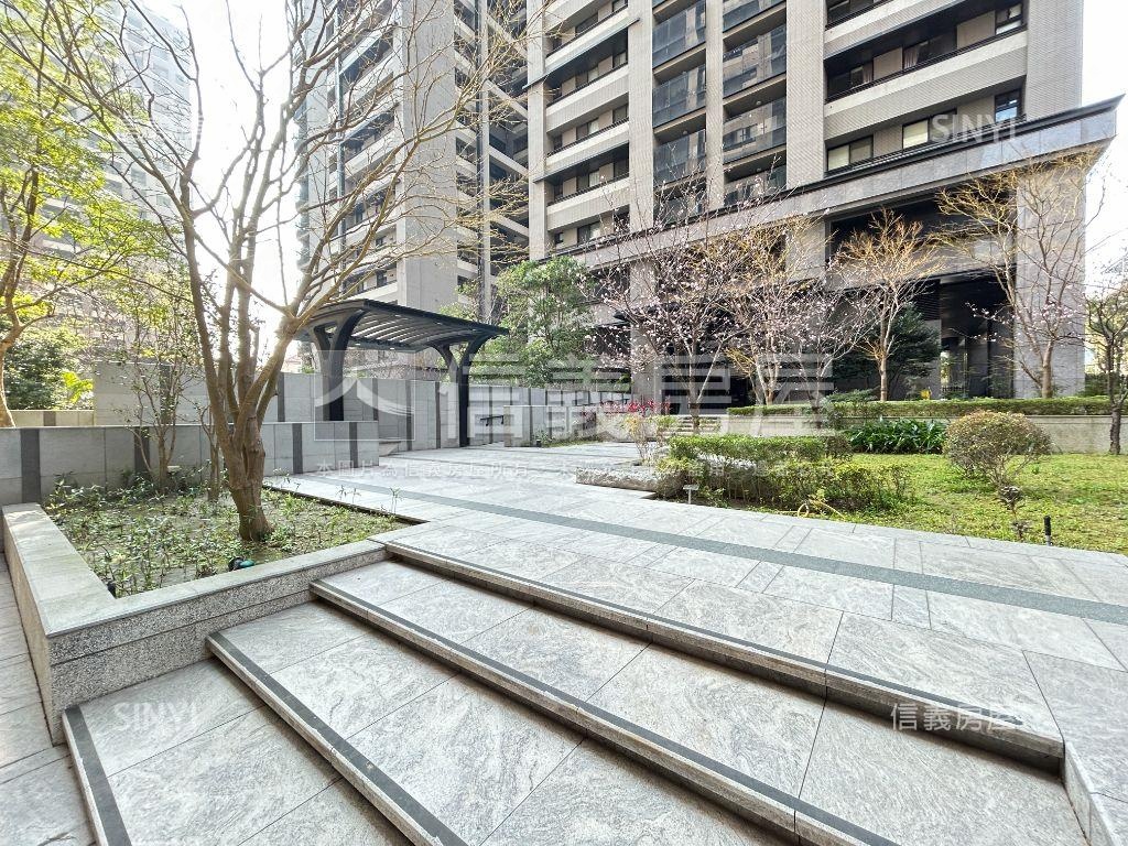 雲世紀羅丹之旅溫馨三房房屋室內格局與周邊環境