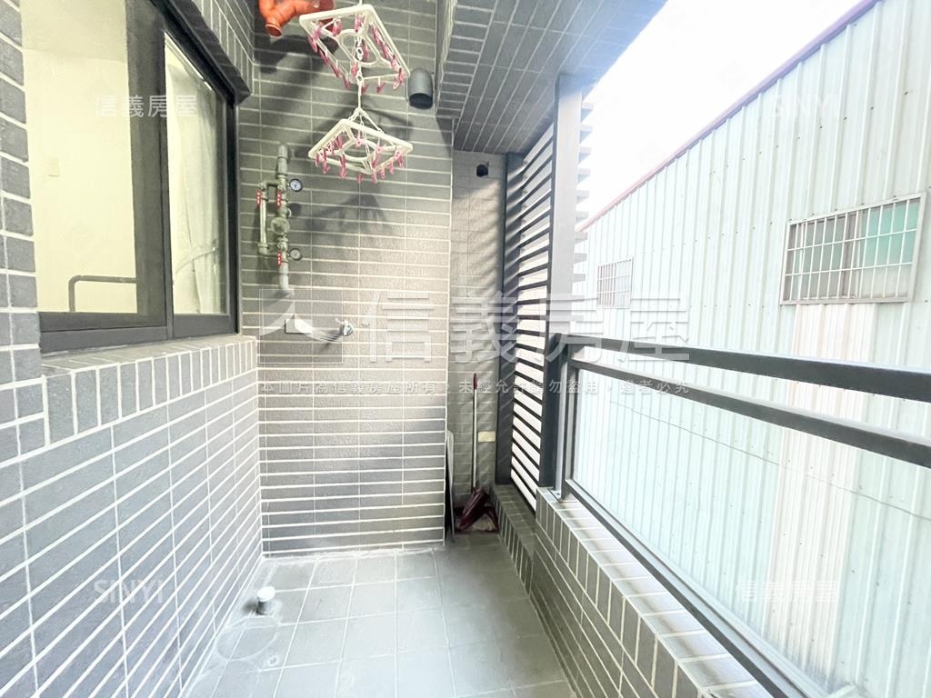 推◆成家首選震後三房車位房屋室內格局與周邊環境