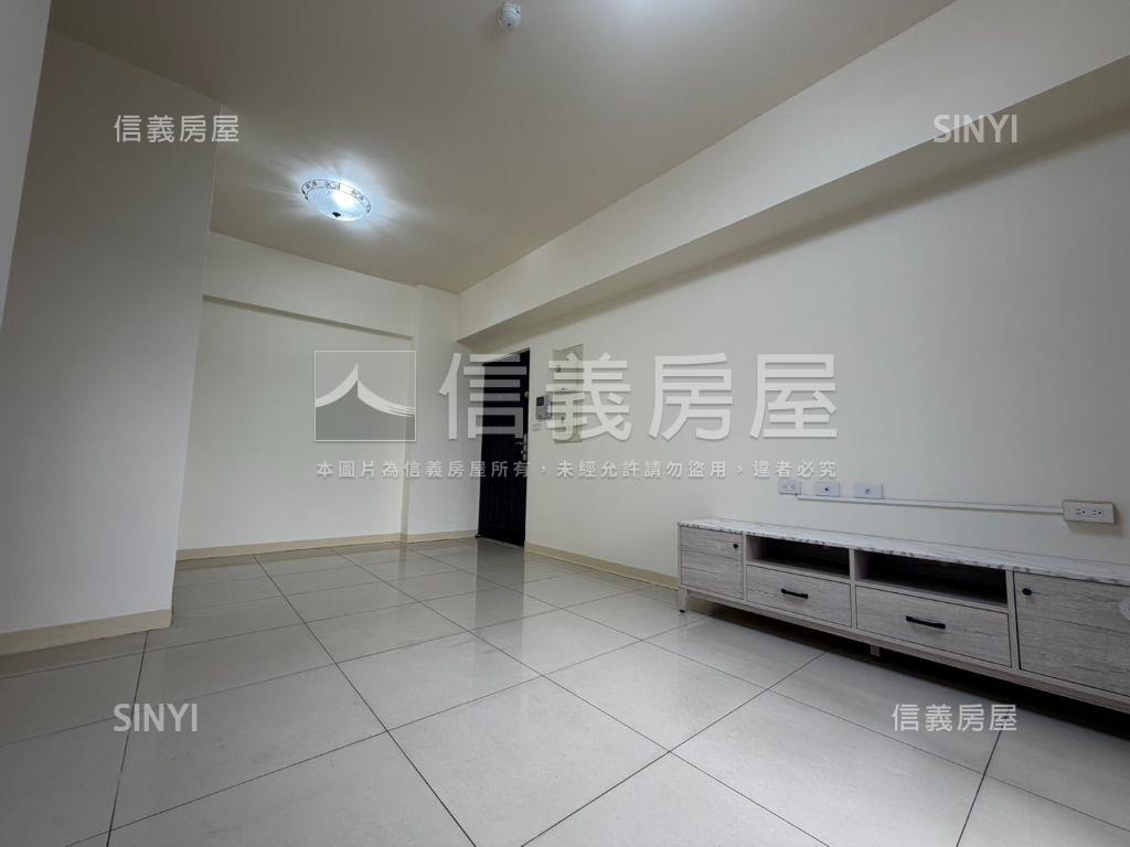 楊明國小旁智富城兩房車位房屋室內格局與周邊環境