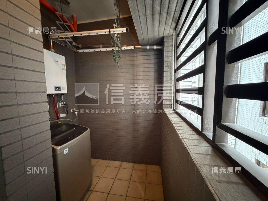 楊明國小旁智富城兩房車位房屋室內格局與周邊環境