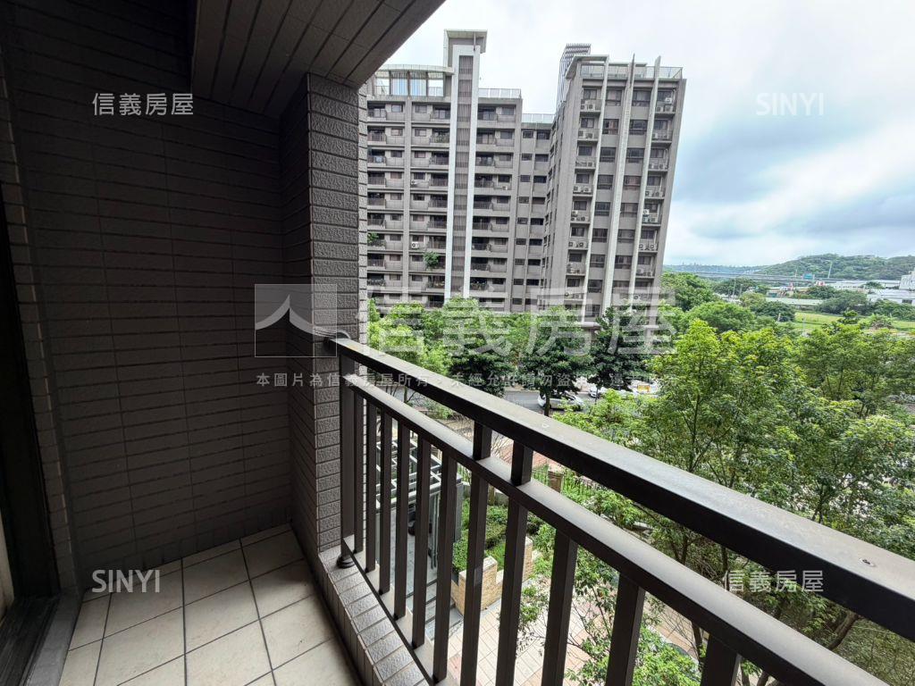 楊明國小旁智富城兩房車位房屋室內格局與周邊環境