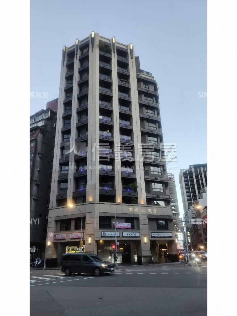 雙子星三角窗店霸房屋室內格局與周邊環境