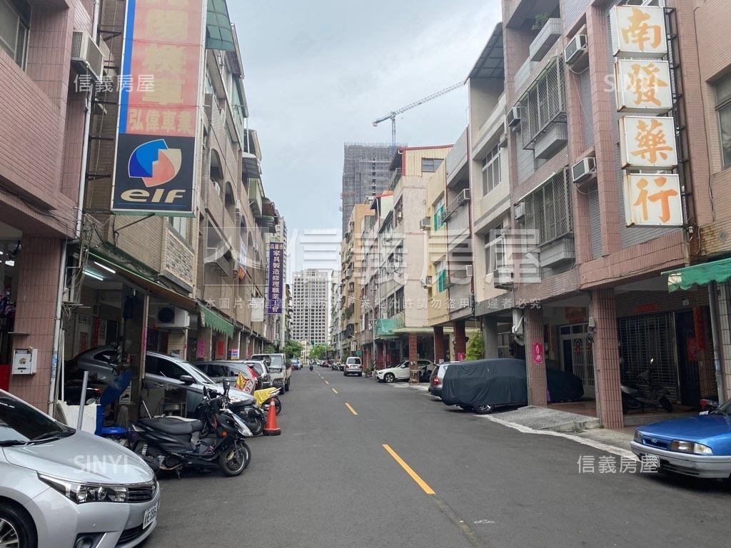 近雙軌正街邊間透天房屋室內格局與周邊環境