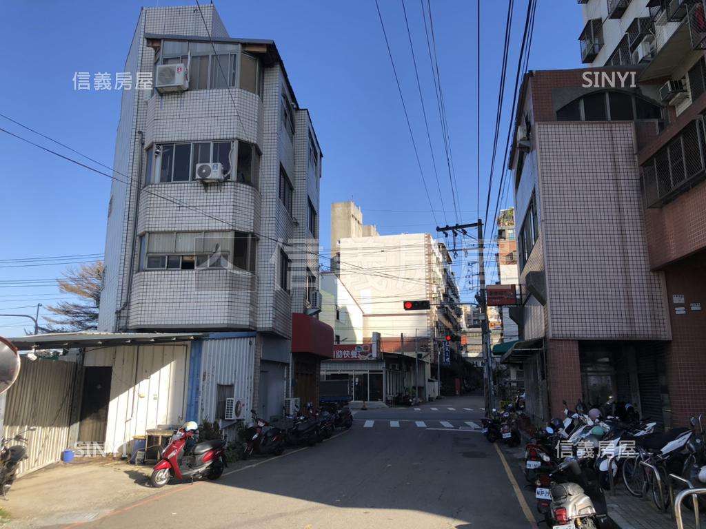 潭子臨路電梯４房別墅房屋室內格局與周邊環境