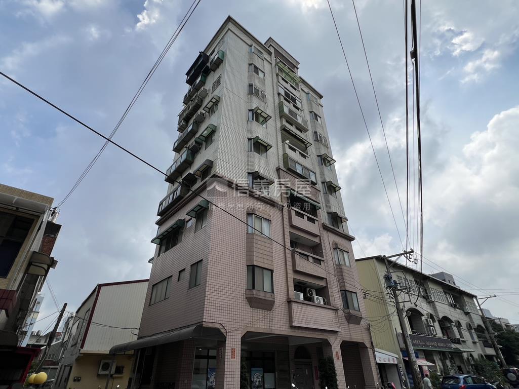 華興彩虹採光佳大三房房屋室內格局與周邊環境