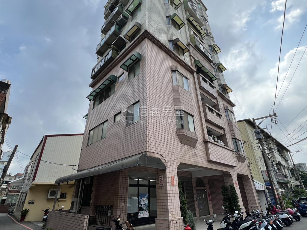 華興彩虹採光佳大三房房屋室內格局與周邊環境