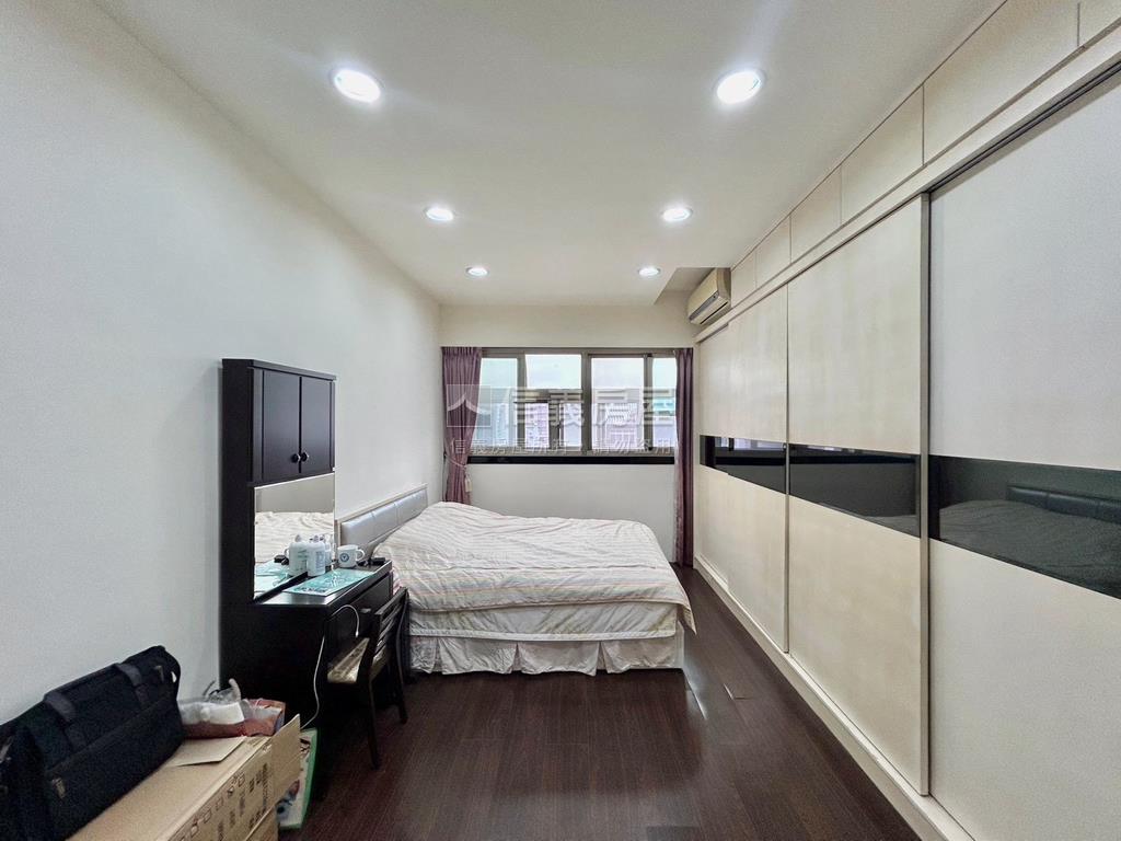 華興彩虹採光佳大三房房屋室內格局與周邊環境