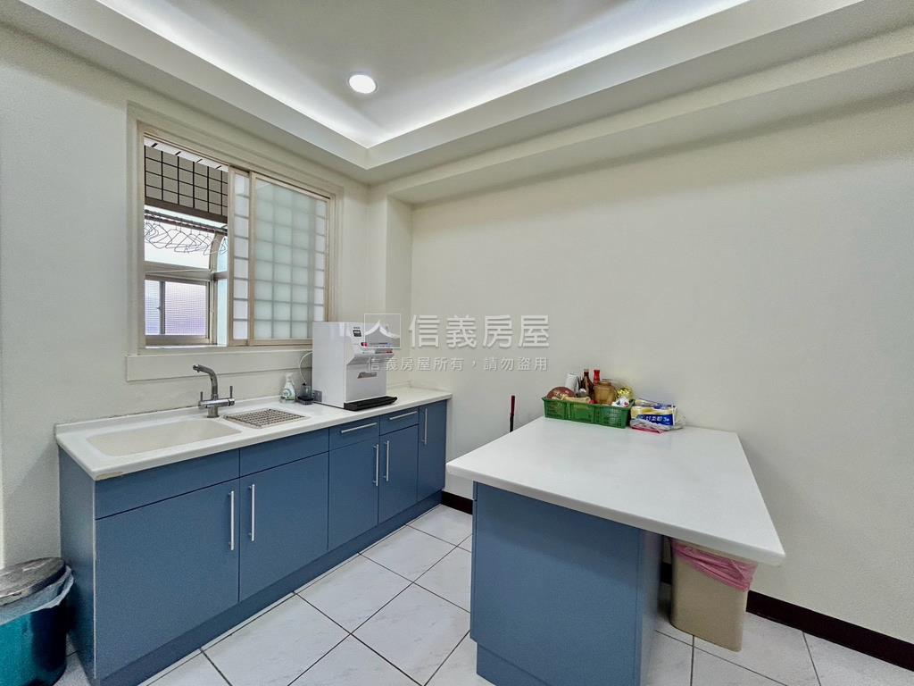 華興彩虹採光佳大三房房屋室內格局與周邊環境
