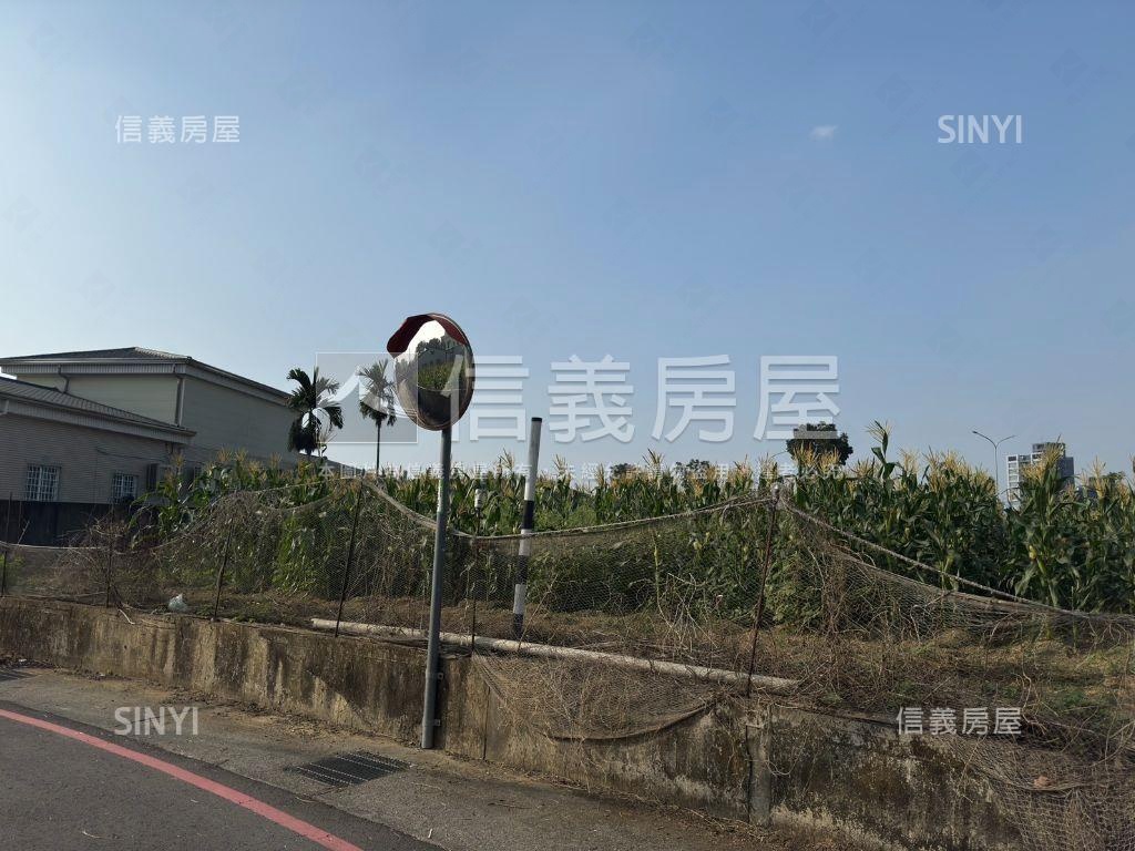 歸仁近高鐵特區土地房屋室內格局與周邊環境