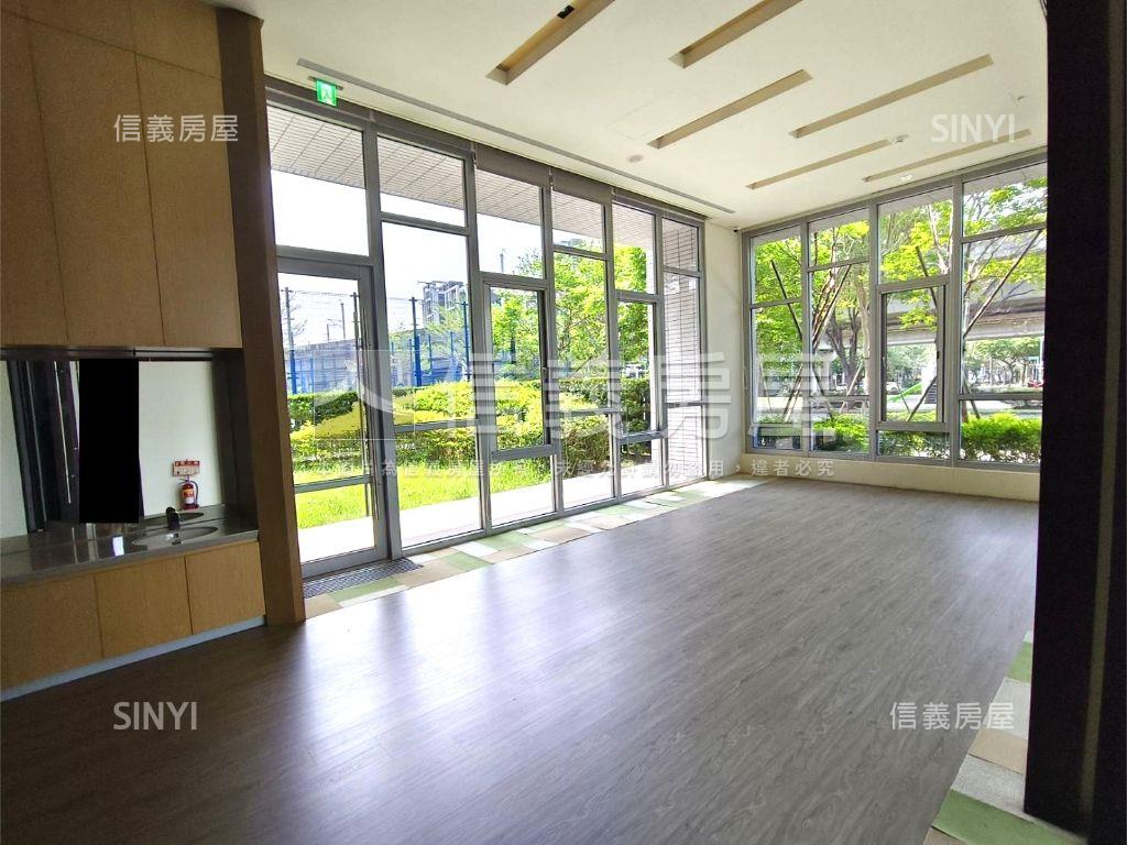 專任近高鐵．站前兩房車位房屋室內格局與周邊環境