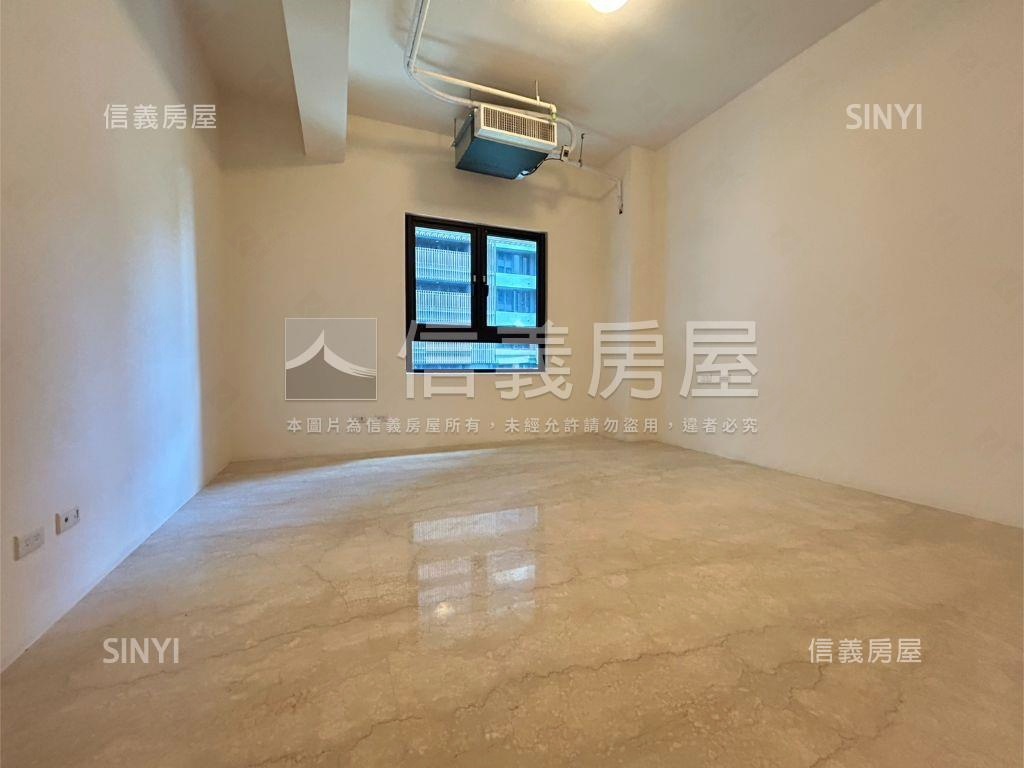 皇苑世紀館雙平車房屋室內格局與周邊環境