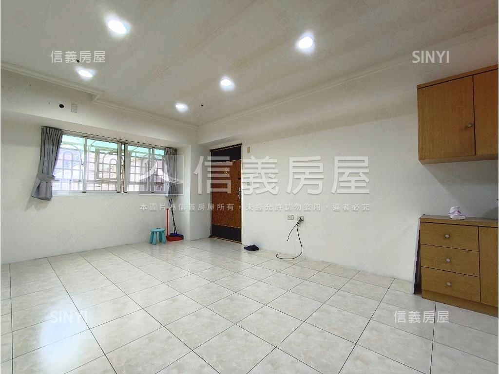 五甲第一三房平車房屋室內格局與周邊環境